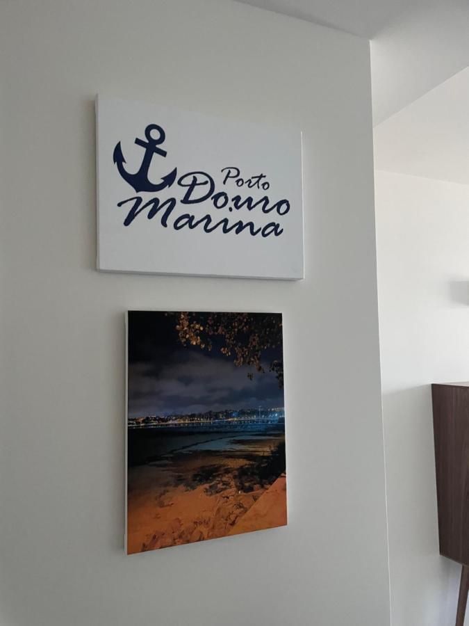ヴィラ・ノヴァ・デ・ガイアPorto Douro Marinaアパートメント エクステリア 写真