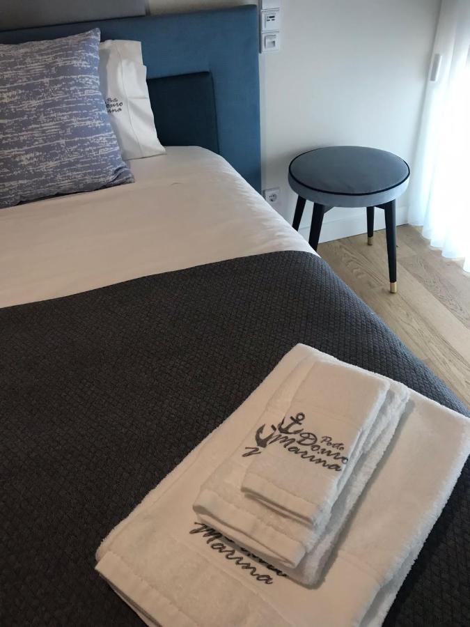 ヴィラ・ノヴァ・デ・ガイアPorto Douro Marinaアパートメント エクステリア 写真