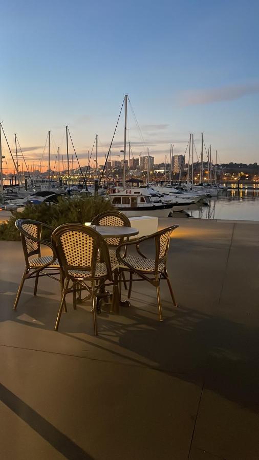 ヴィラ・ノヴァ・デ・ガイアPorto Douro Marinaアパートメント エクステリア 写真